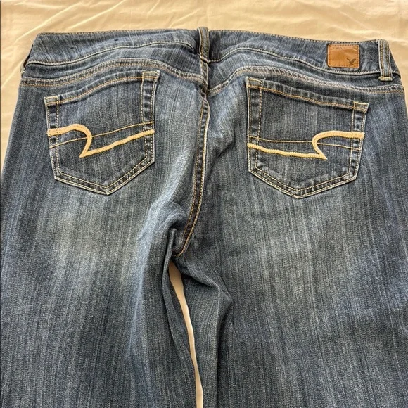 Women's Blue Jeans - Picture 3 of 3
